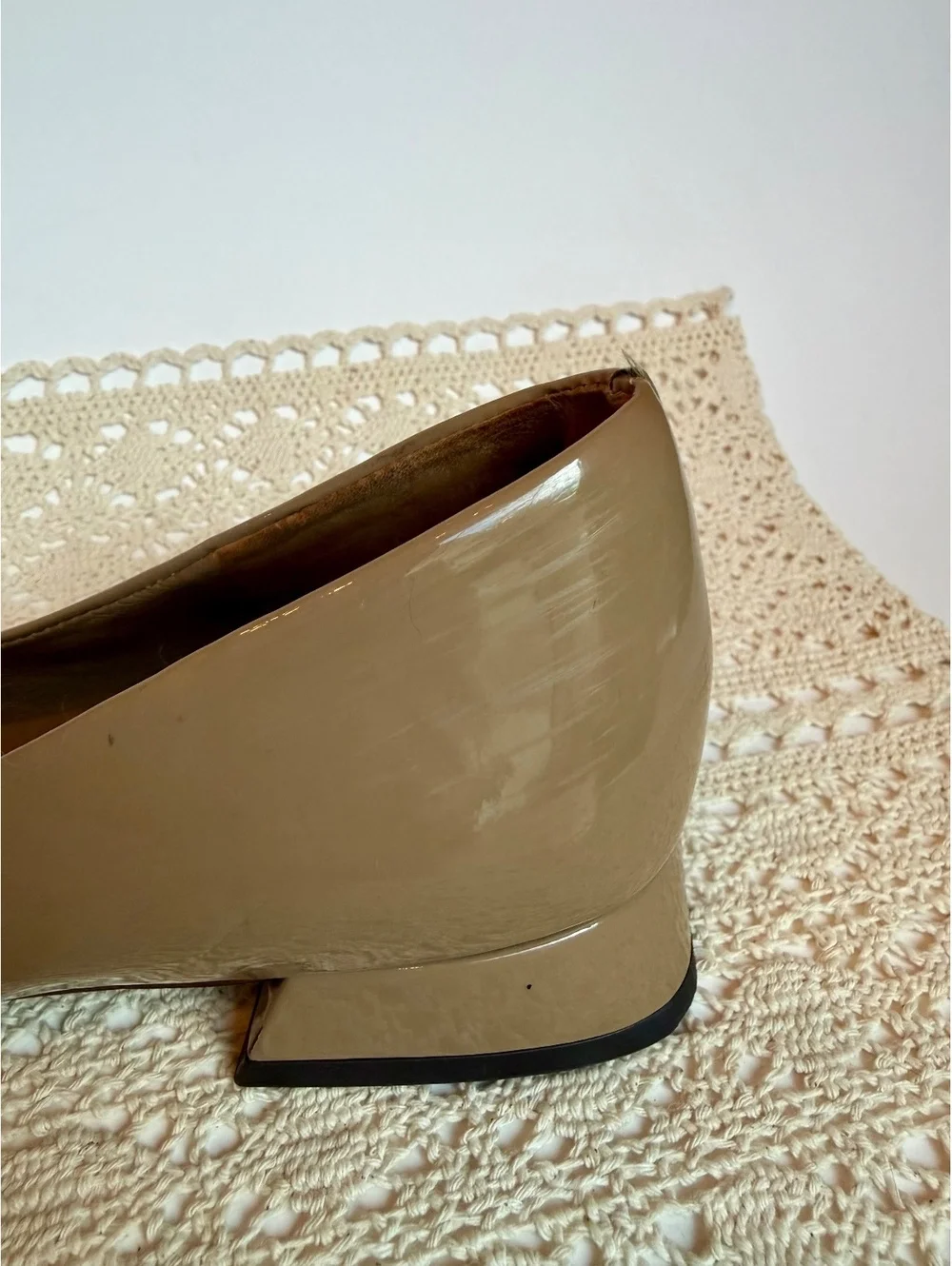 Tory Burch Tan Nude Patent Leather Pointed Toe Logo Flats Women’s Size 10M